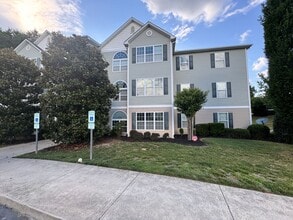 Building Photo - Beautiful, Conveninetly located First Floor Condo