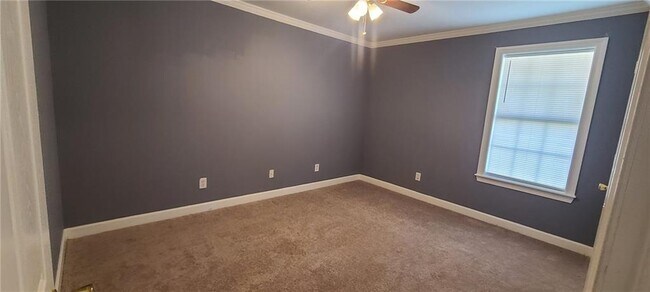 Building Photo - 1010 Newport Pkwy