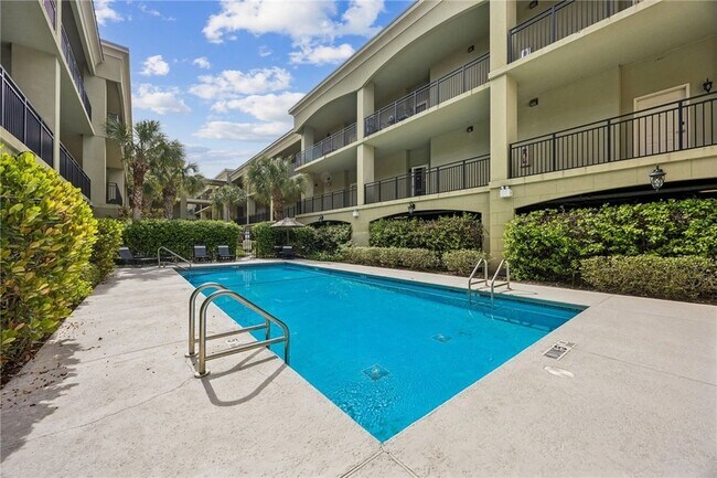 Building Photo - 150 Salt Air Dr