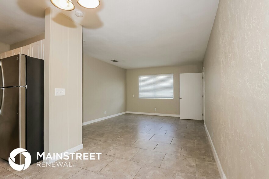 Building Photo - 1116 S 14th Ct