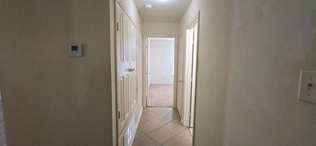 Building Photo - Cozy 2 Bedroom 2 Bath Duplex in Longview!