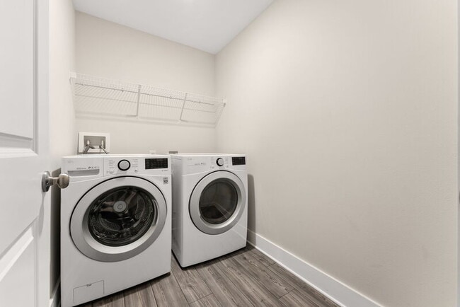 Building Photo - 227 Morning Crk Wy