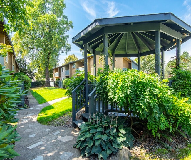 Building Photo - Crescent Ridge Apartments