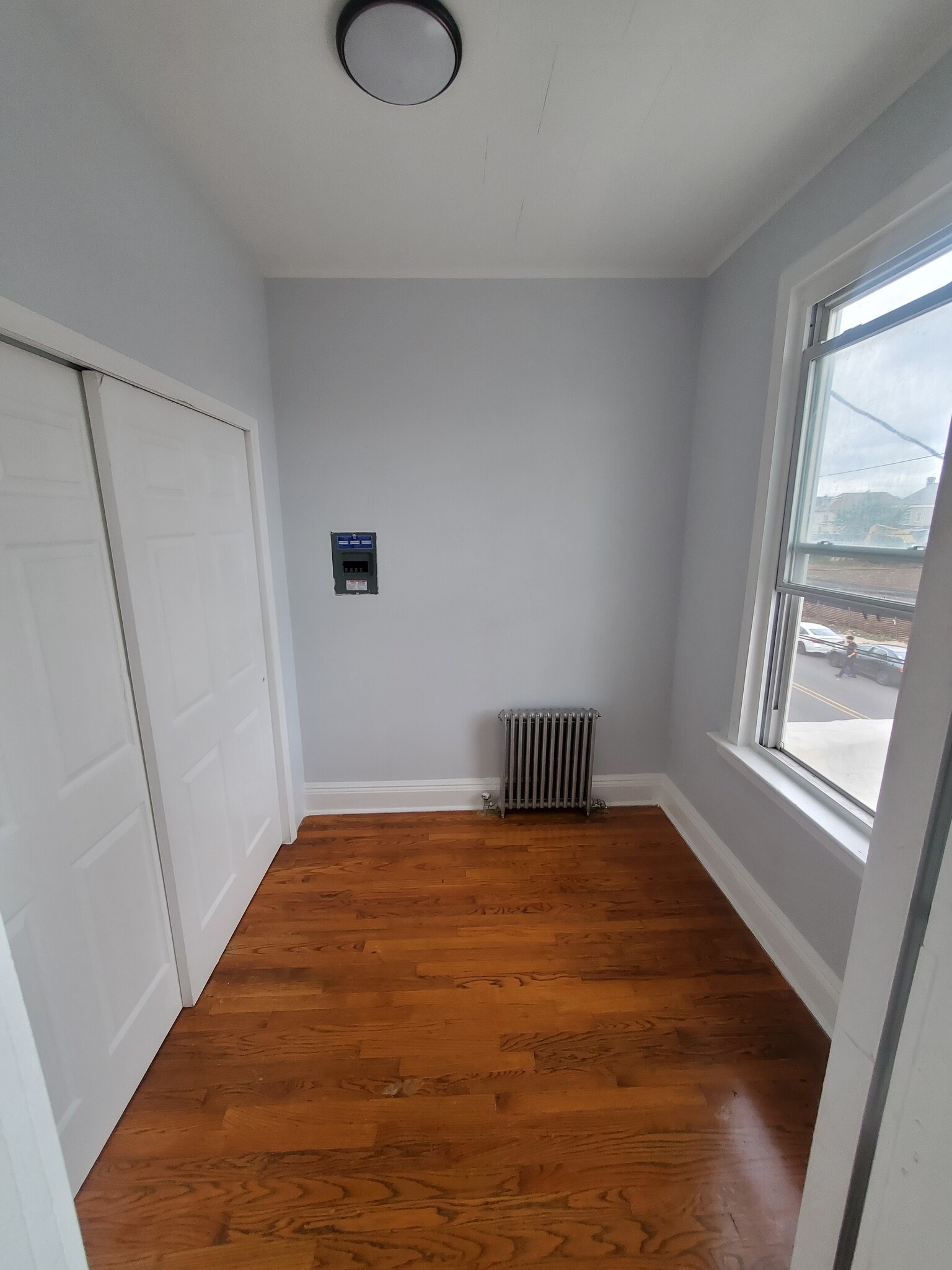 Building Photo - 426 E Jersey St