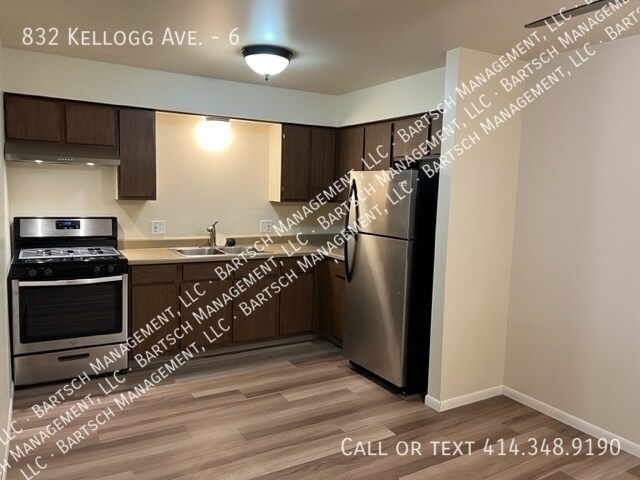 Building Photo - 832 Kellogg Ave