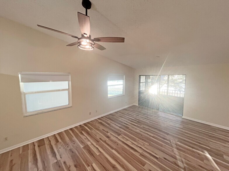 Building Photo - 26 Aledo Ct