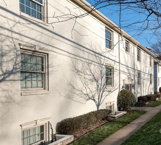 Building Photo - 4913 Park Rd