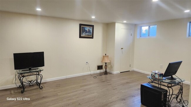 Building Photo - 101 Wayne St