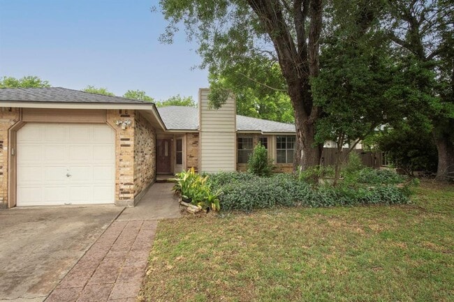 Building Photo - 9902 Brasher Dr
