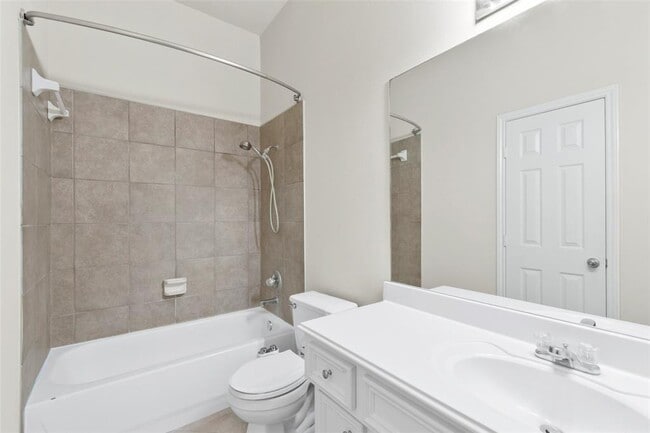 Building Photo - 13518 Barons Lake Ln