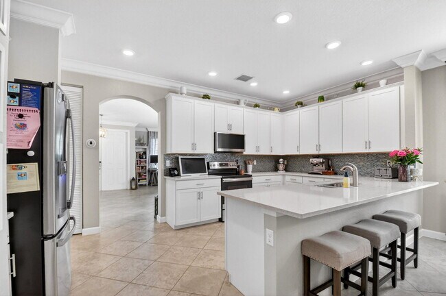 Building Photo - 9062 Gulf Cove Dr