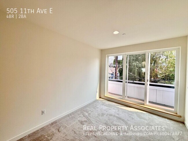 Building Photo - 505 11th Ave E