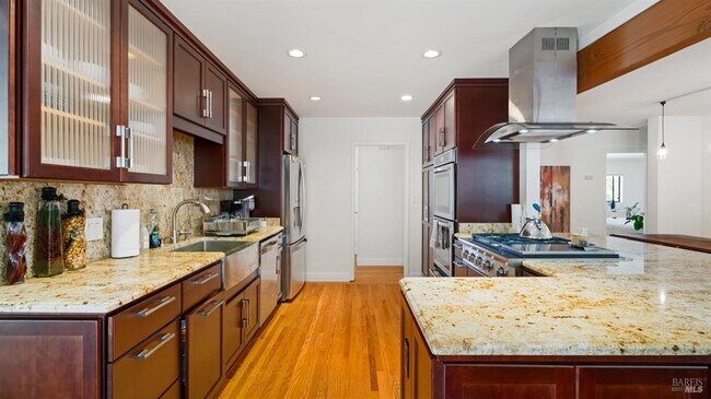 Building Photo - 6131 Batesole Dr