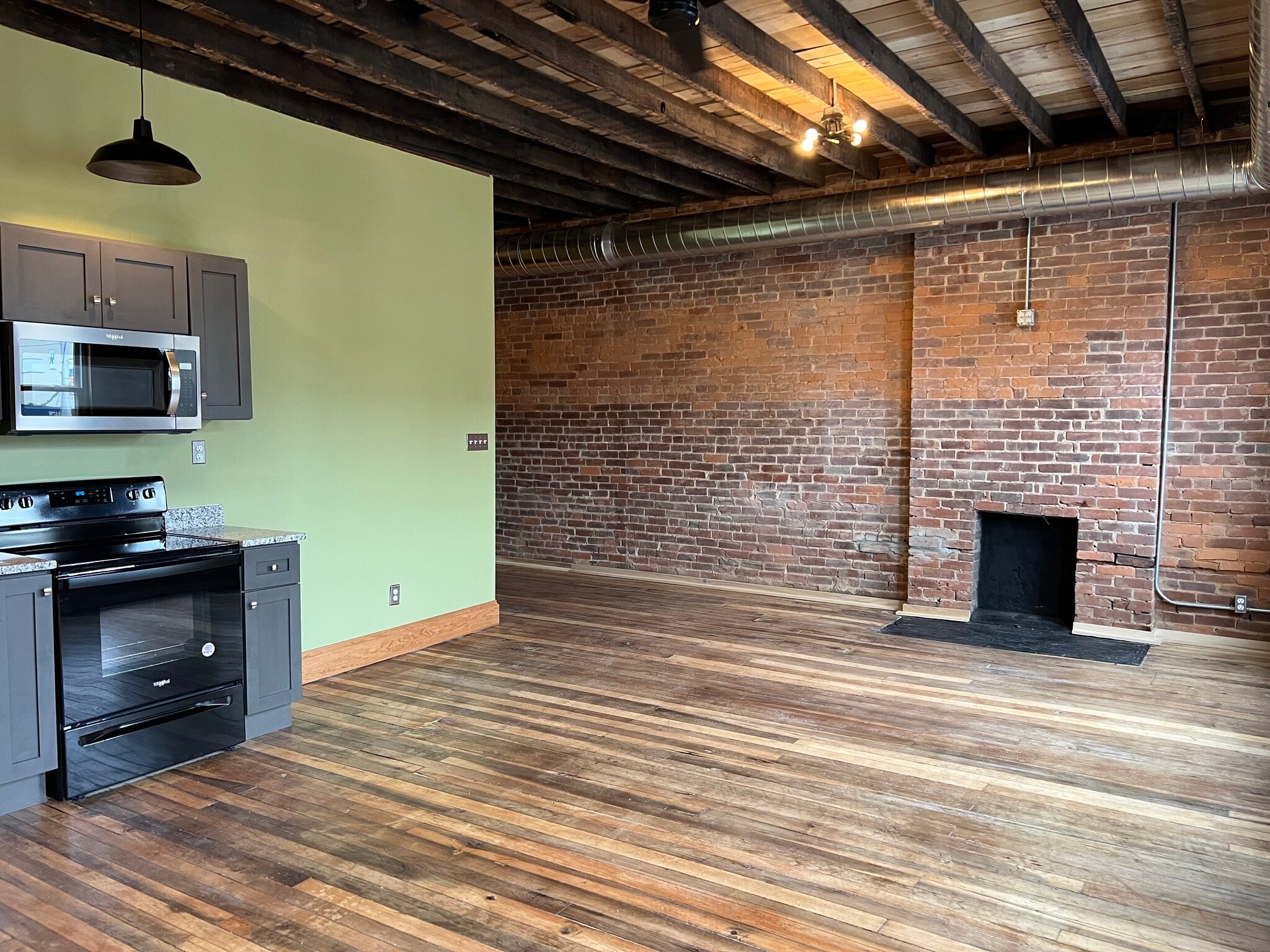 Building Photo - 1609 Winchester Ave