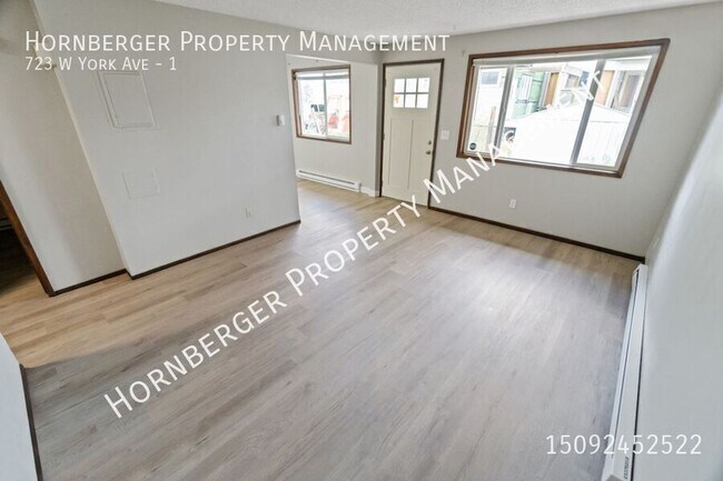 Building Photo - 723 W York Ave
