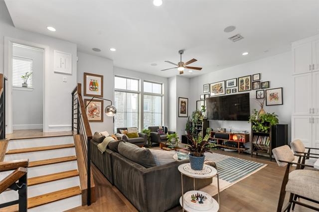 Building Photo - 779 Spanish Oaks Pl