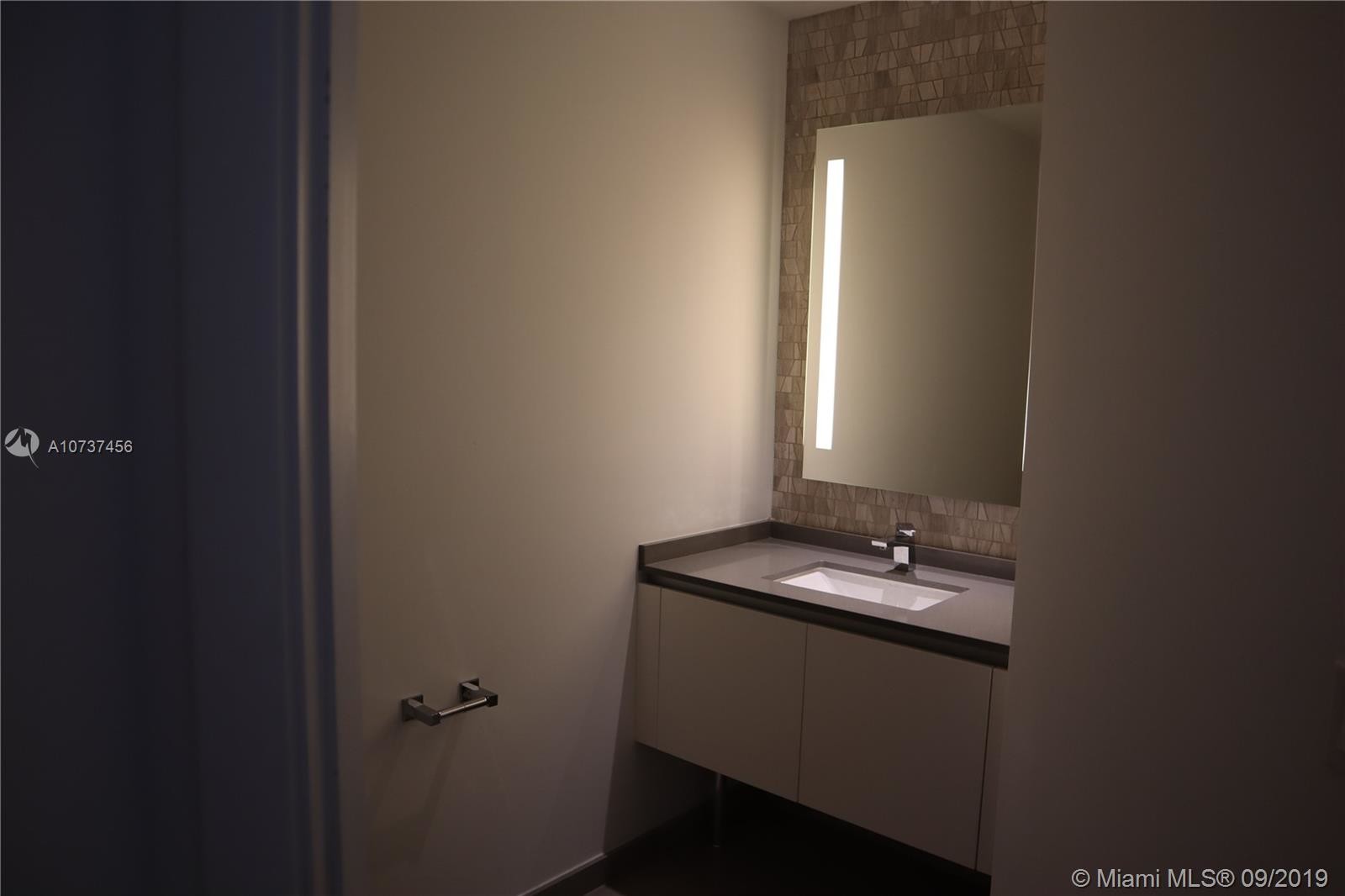 Building Photo - 88 SW 7th St