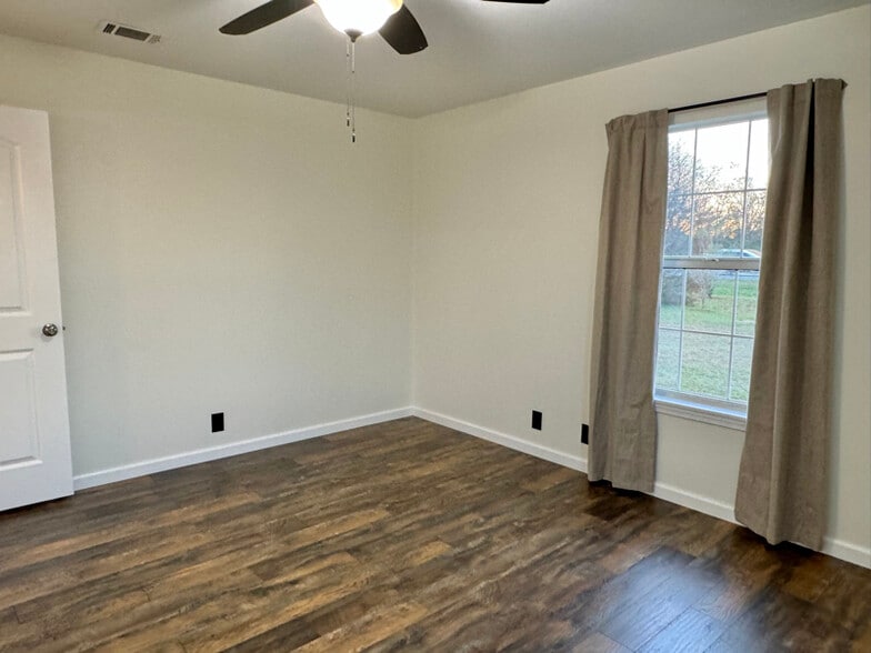 Building Photo - 6349 FL-189