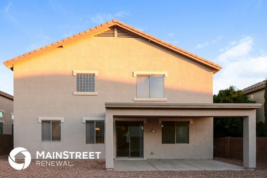 Building Photo - 17039 W Ipswitch Way