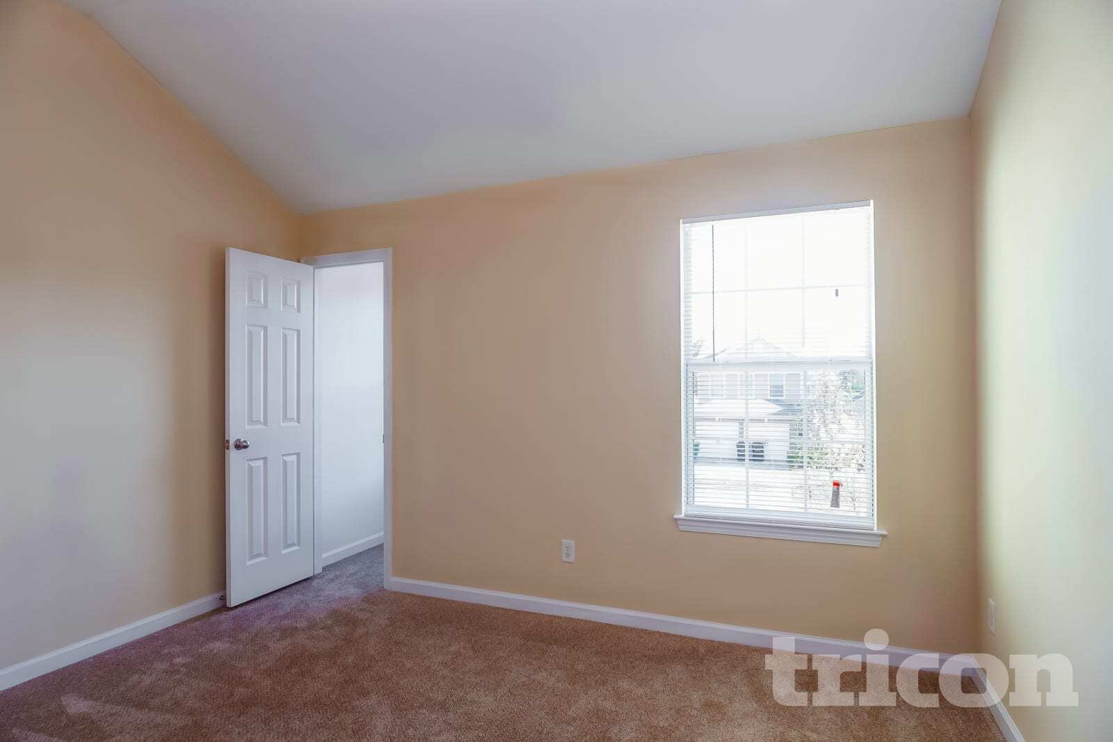 Building Photo - 2435 Cornell Cir