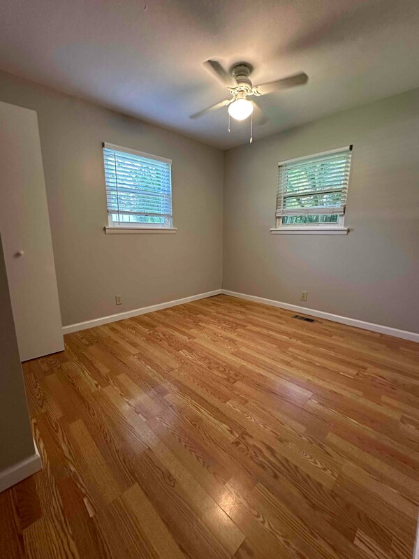 Building Photo - 4914 Horton Rd NE