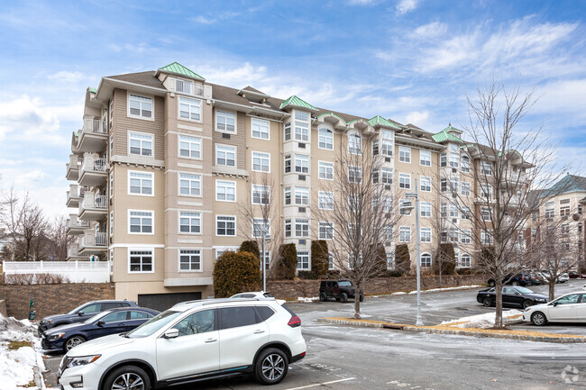 Building Photo - Harbors