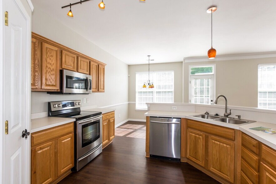 Building Photo - 7027 Merrymount Ct
