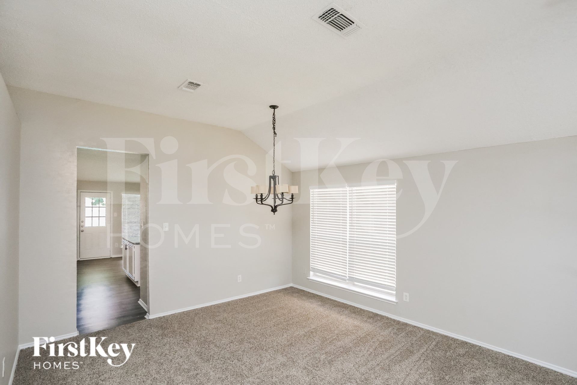 Building Photo - 2505 Hidden Springs Dr