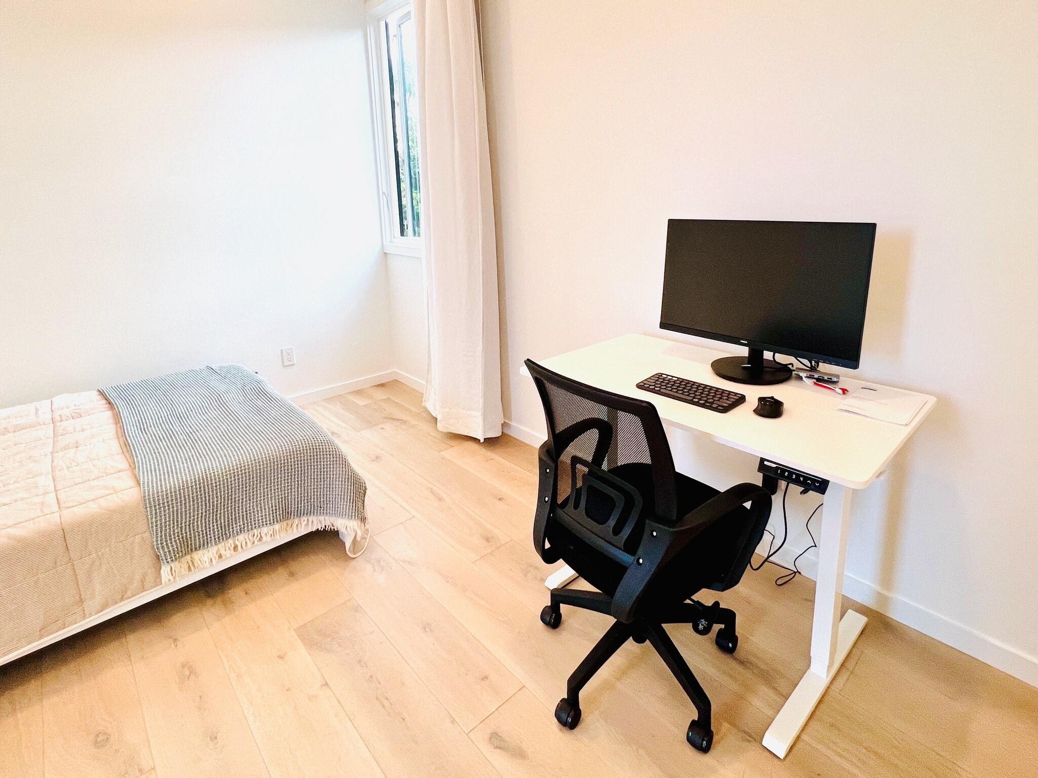 Building Photo - 112 Grandview St