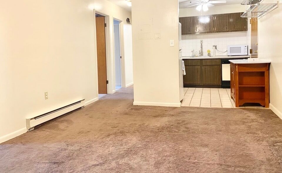 Building Photo - 2108 Phillips Rd