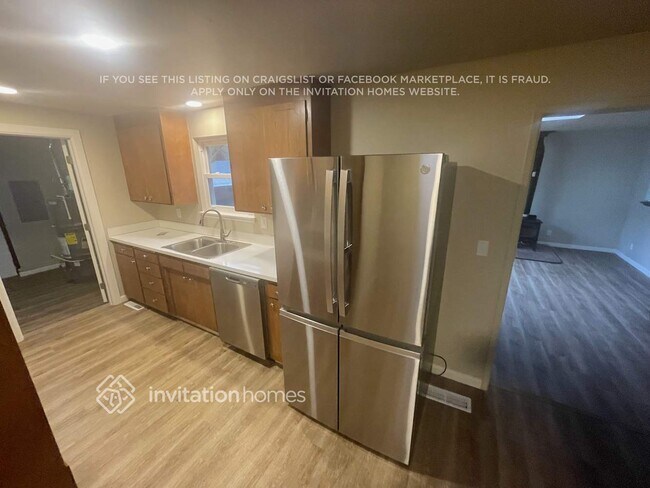 Building Photo - 7807 76th Ave SW