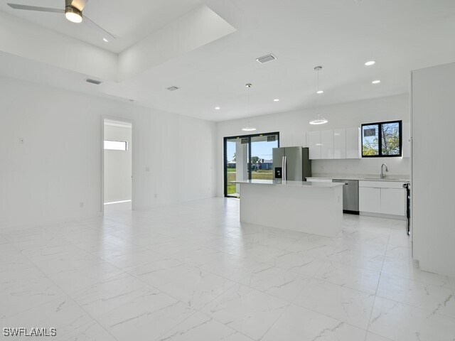 Building Photo - 2632 NW 4th Ave