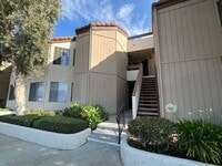 Building Photo - 1st floor condo w/pool, spa, clubhouse, te...