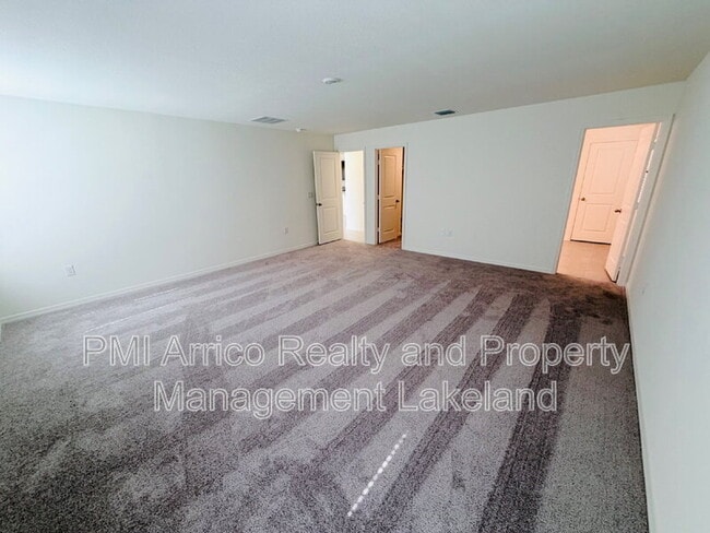 Building Photo - 5537 Crk Hvn Wy