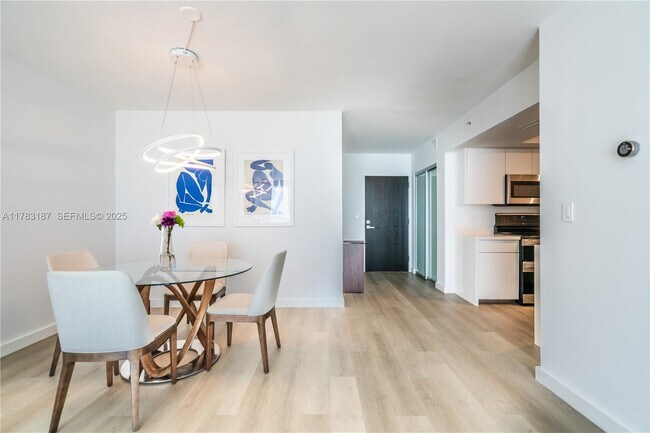 Building Photo - 90 Alton Rd