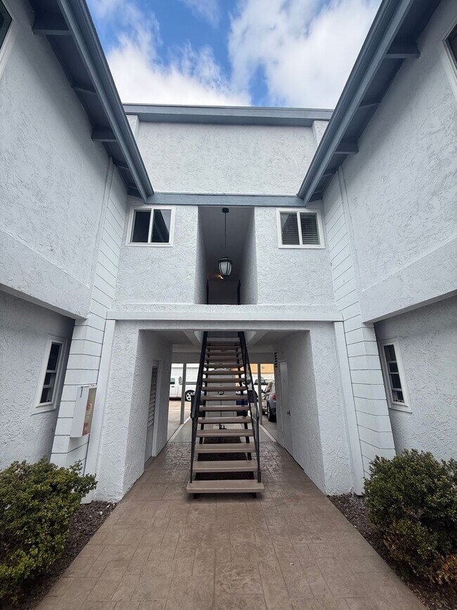 Building Photo - 226 B Ave