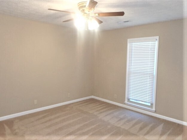 Building Photo - 7303 Clearview Dr