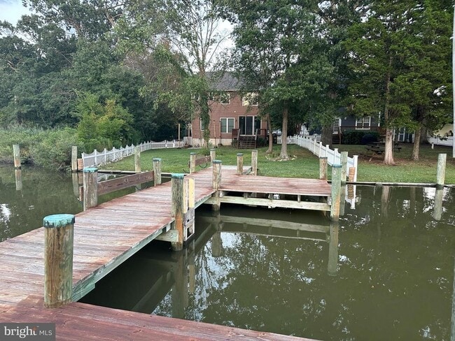 Building Photo - 4922 Lerch Dr