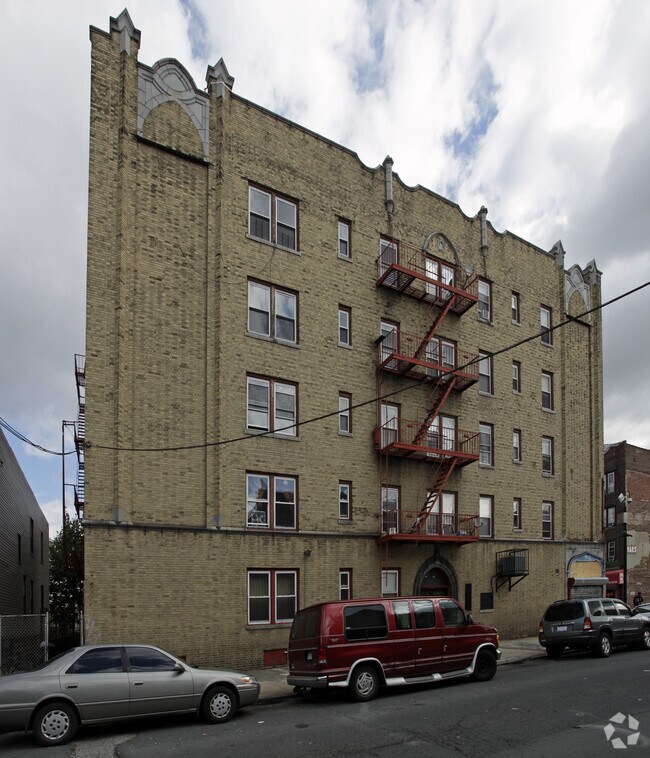 Building Photo - 190-192 Van Nostrand Ave