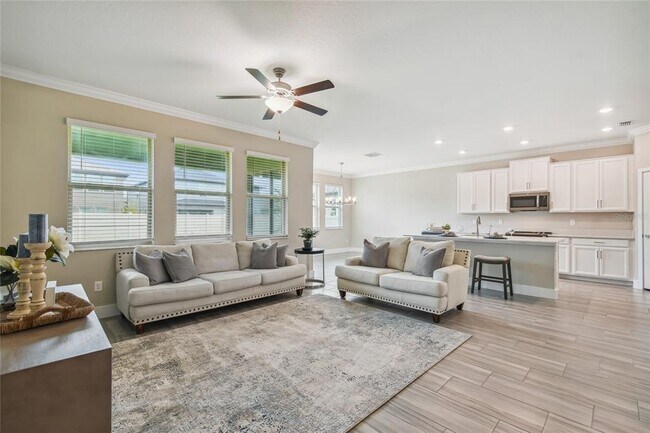 Building Photo - 9754 Little Bluestem Dr