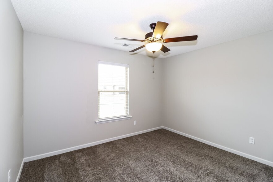 Building Photo - 1083 Carib Loop W