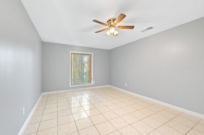 Building Photo - 1363 Westgreen Blvd