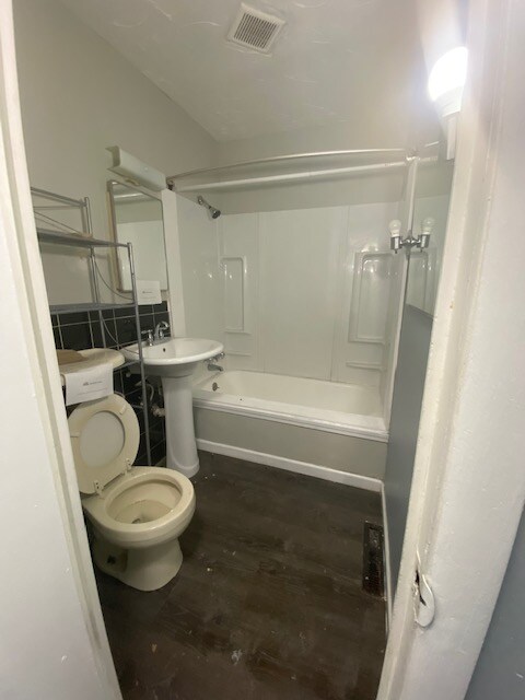 Building Photo - 4115 Dartford Rd