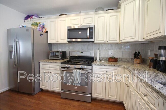 Building Photo - 3114 16th St NE