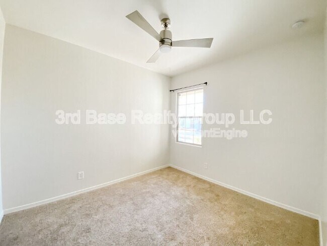 Building Photo - 20472 W Park Meadows Dr