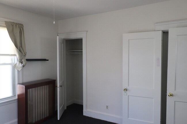 Building Photo - 8 Irma Ave