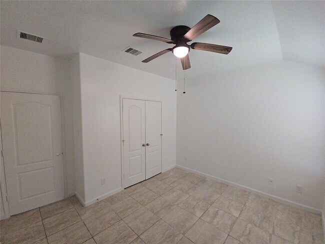 Building Photo - 1306 Squire Dr