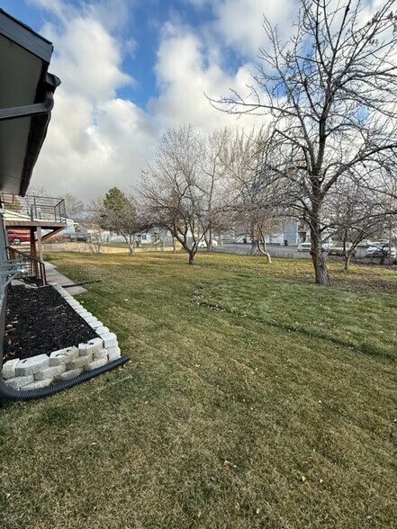 Building Photo - 1546 E 700 S