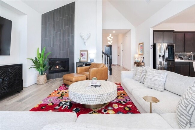 Building Photo - 5713 Fresno Ave