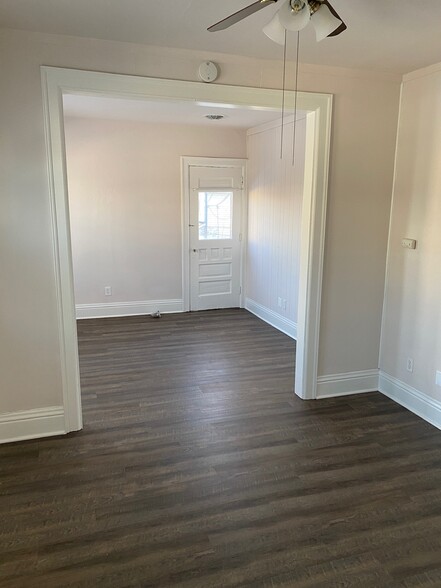 Building Photo - 200 Breckenridge St